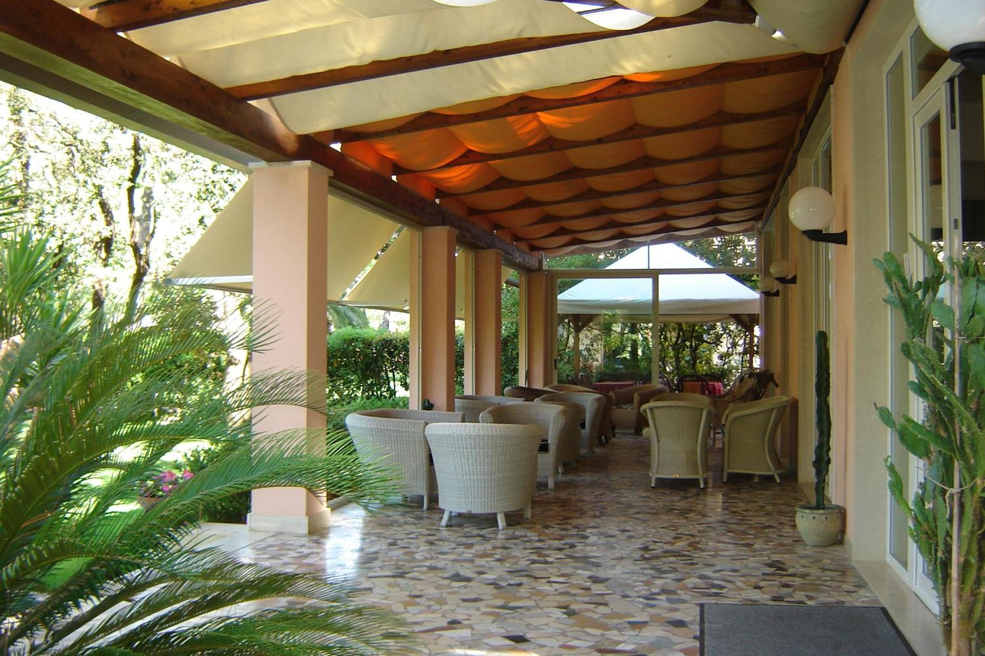 Hotel Mediterraneo Marina di Pietrasanta Exterior foto