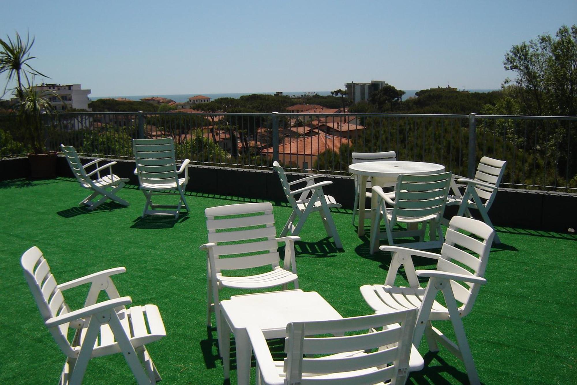 Hotel Mediterraneo Marina di Pietrasanta Exterior foto