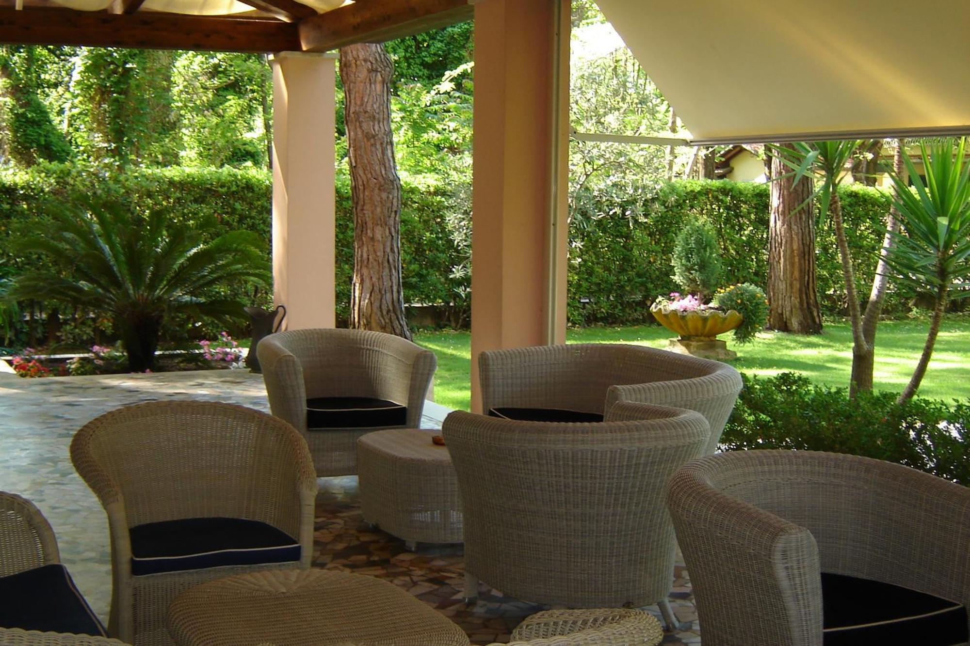 Hotel Mediterraneo Marina di Pietrasanta Exterior foto