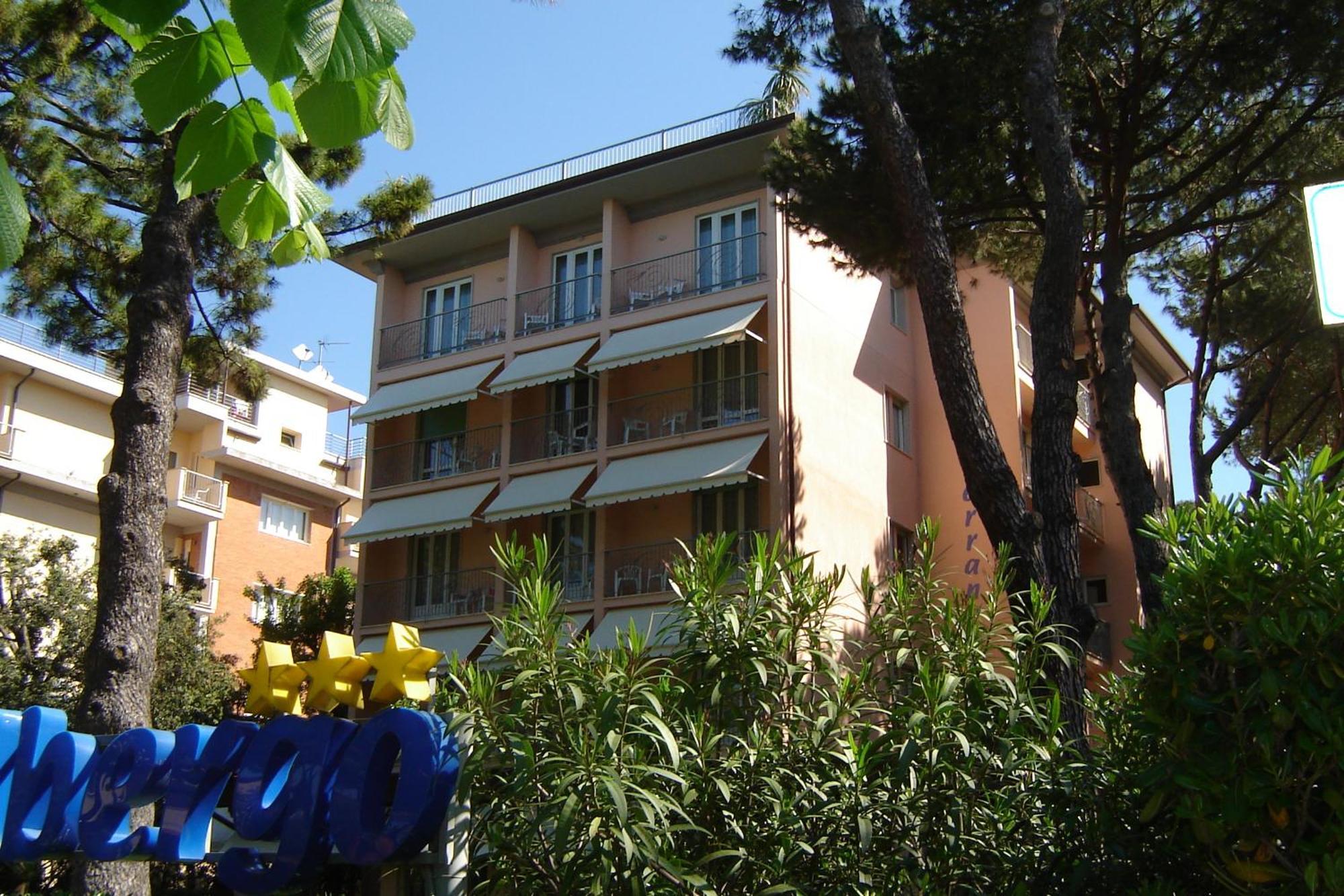 Hotel Mediterraneo Marina di Pietrasanta Exterior foto